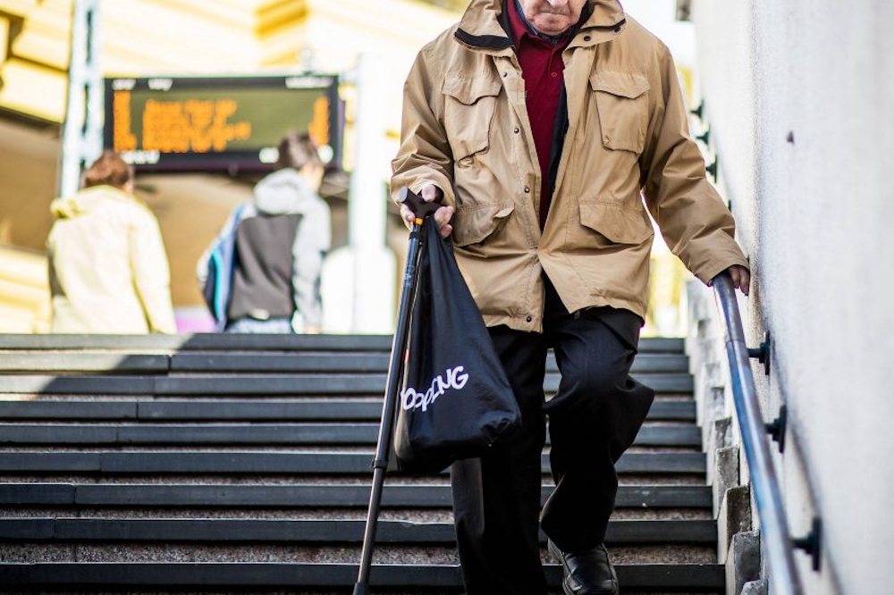 A nyugdíjak egy részét megadóztatják